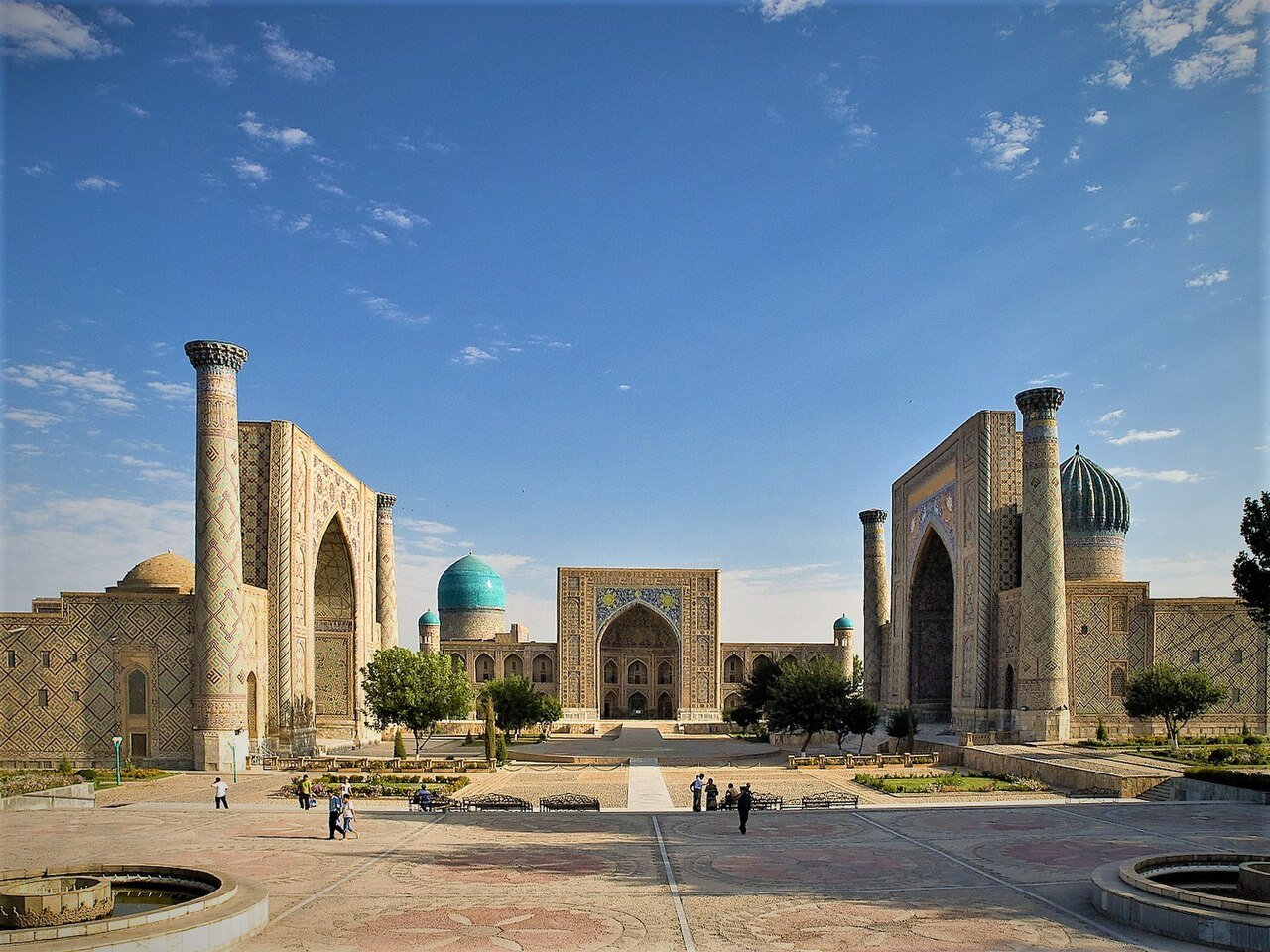 Samarqandga sayohat: nimalarni ko'rish, qayerda qolish va eng yaxshi mehmonxonalar